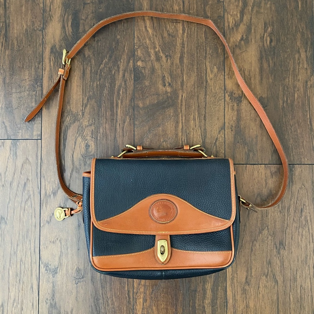 Vintage Dooney & Bourke leather bag